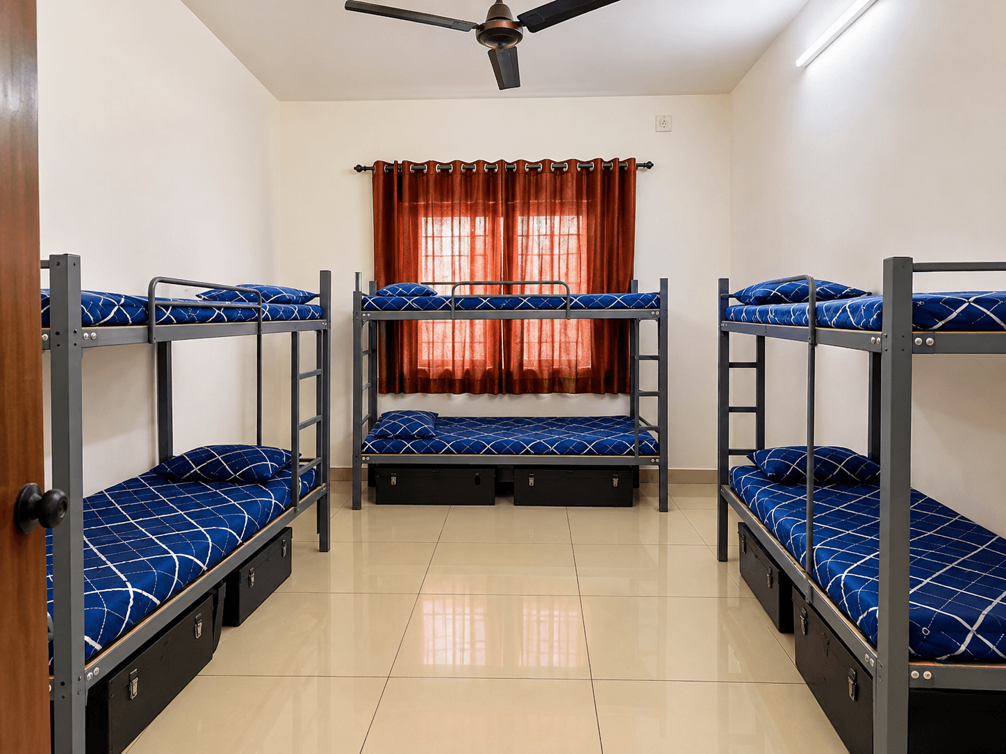 Six sharing room